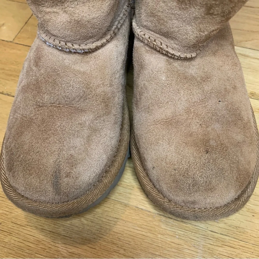 Ugg Mini Bailey Bow Kid's Boots in Chestnut - Size 11